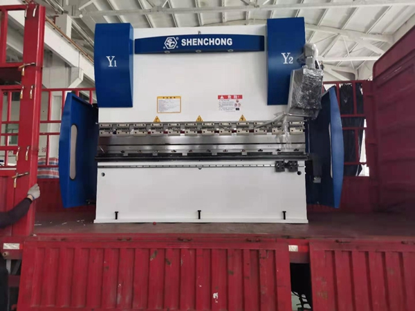 80TX2500油電混合數(shù)控折彎機(jī)