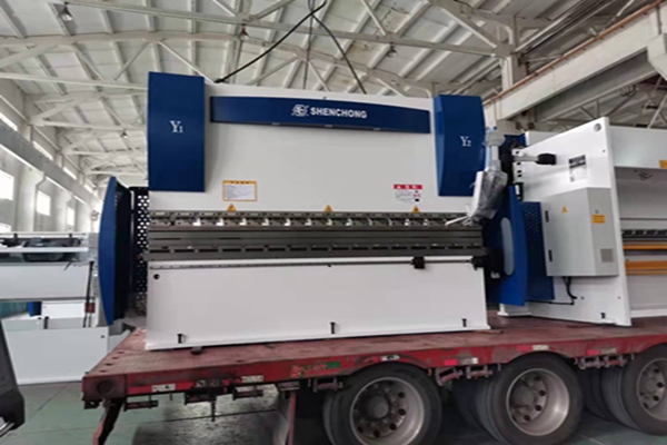 兩臺油電混合數控折彎機分別是160噸4米、125噸3米2