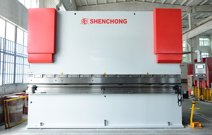 400噸5米數(shù)控折彎機(jī)